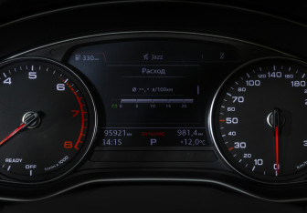 Подержанный автомобиль Audi Q5 2018 года (12 фото)