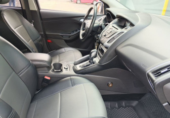 Подержанный автомобиль Ford Focus Hatchback 2013 года (11 фото)