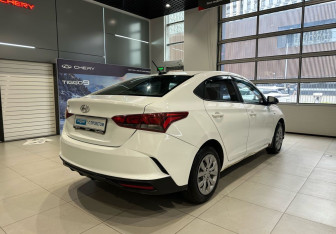 Подержанный автомобиль Hyundai Solaris Sedan 2020 года (4 фото)