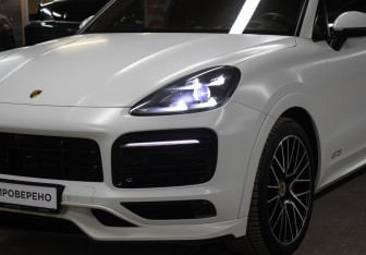 Подержанный автомобиль Porsche Cayenne 2021 года (32 фото)