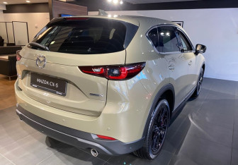 Новый Mazda CX-5 2025 (2 фото)
