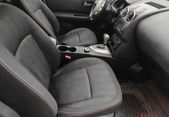 Подержанный автомобиль Nissan Qashqai 2010 года (9 фото)