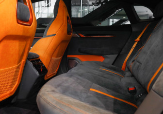 Подержанный автомобиль Zeekr 001 2023 года (7 фото)