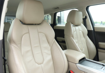 Подержанный автомобиль Land Rover Range Rover Evoque 2012 года (14 фото)