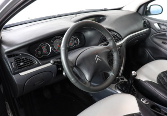 Подержанный автомобиль Citroen C5 Liftback 2006 года (7 фото)