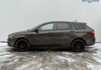 Подержанный автомобиль LADA (ВАЗ) Vesta Wagon 2019 года (8 фото)