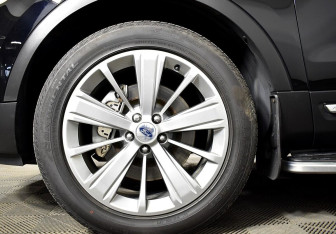 Подержанный автомобиль Ford Explorer 2019 года (7 фото)