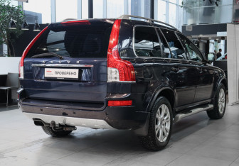 Подержанный автомобиль Volvo XC90 2014 года (4 фото)