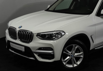 Подержанный автомобиль BMW X3 2018 года (20 фото)