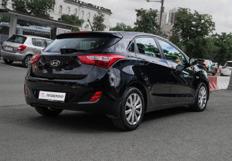 Подержанный автомобиль Hyundai i30 Hatchback 2012 года (4 фото)