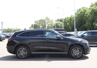 Подержанный автомобиль Mercedes-Benz EQC 2020 года (4 фото)