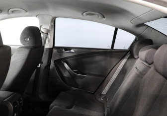 Подержанный автомобиль Volkswagen Passat Sedan 2008 года (8 фото)