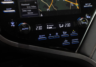 Подержанный автомобиль Toyota Camry Sedan 2020 года (19 фото)