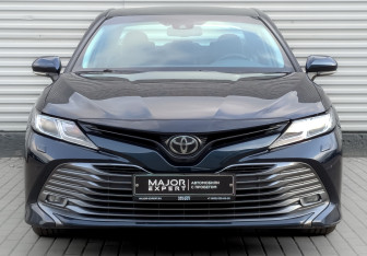 Подержанный автомобиль Toyota Camry Sedan 2018 года (2 фото)