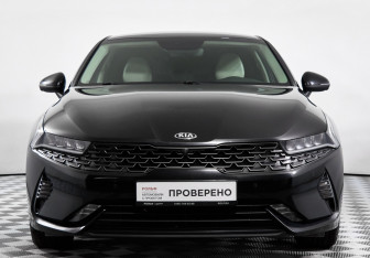 Подержанный автомобиль Kia K5 2020 года (2 фото)
