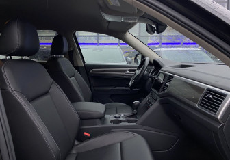 Подержанный автомобиль Volkswagen Teramont 2018 года (22 фото)