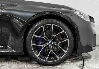 Подержанный автомобиль BMW M2 2023 года (2 фото)