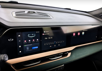Подержанный автомобиль Geely Monjaro 2024 года (28 фото)