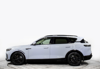 Подержанный автомобиль Voyah Free 2023 года (8 фото)