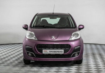Подержанный автомобиль Peugeot 107 2013 года (2 фото)