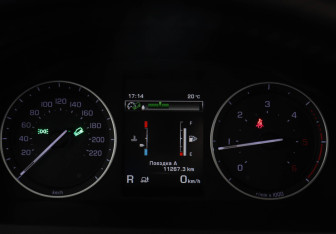 Подержанный автомобиль Land Rover Freelander 2014 года (11 фото)