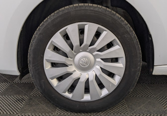 Подержанный автомобиль Skoda Rapid Liftback 2022 года (12 фото)