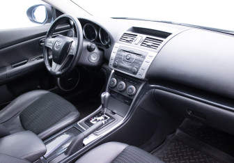 Подержанный автомобиль Mazda 6 Sedan 2008 года (10 фото)