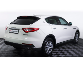 Подержанный автомобиль Maserati Levante 2018 года (5 фото)