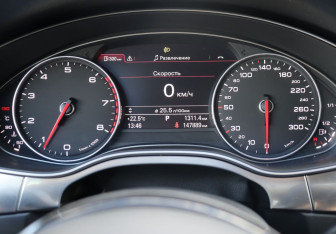 Подержанный автомобиль Audi A6 Sedan 2012 года (18 фото)