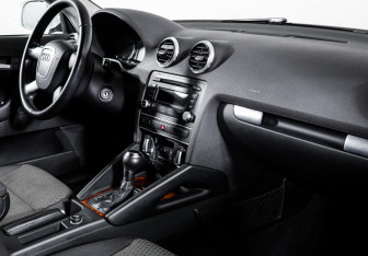 Подержанный автомобиль Audi A3 Hatchback 2012 года (14 фото)