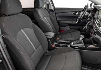 Подержанный автомобиль Kia Cerato Sedan 2020 года (23 фото)