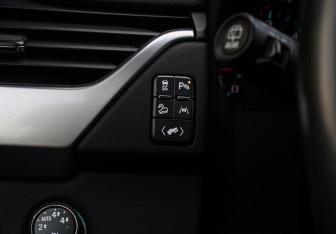 Подержанный автомобиль Chevrolet Tahoe 2016 года (27 фото)