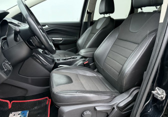 Подержанный автомобиль Ford Kuga 2013 года (10 фото)