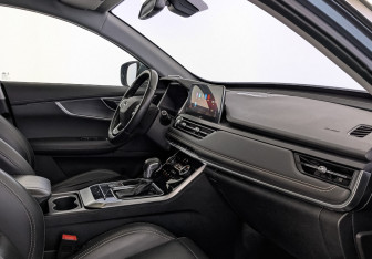 Подержанный автомобиль Chery Tiggo 8 2021 года (13 фото)