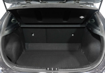 Подержанный автомобиль Kia Ceed Hatchback 2019 года (10 фото)