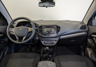 Подержанный автомобиль LADA (ВАЗ) Vesta Sedan 2016 года (13 фото)