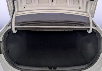 Подержанный автомобиль Hyundai Solaris Sedan 2021 года (10 фото)