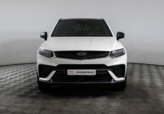 Подержанный автомобиль Geely Tugella 2022 года (2 фото)