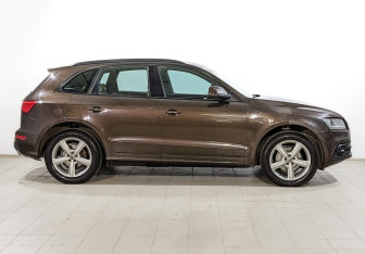 Подержанный автомобиль Audi Q5 2013 года (4 фото)