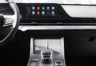 Подержанный автомобиль Omoda C5 2023 года (17 фото)