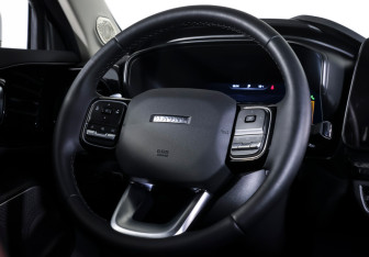 Подержанный автомобиль Haval H3 2024 года (15 фото)