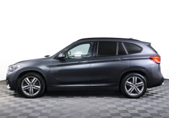 Подержанный автомобиль BMW X1 2019 года (8 фото)