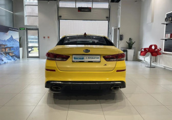 Подержанный автомобиль Kia Optima Sedan 2019 года (5 фото)