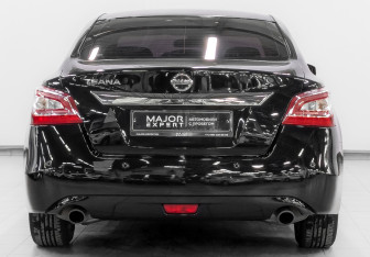 Подержанный автомобиль Nissan Teana 2014 года (6 фото)