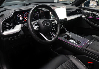 Подержанный автомобиль GAC GS8 2024 года (13 фото)