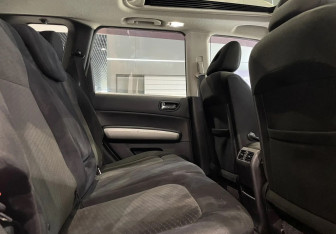 Подержанный автомобиль Nissan X-Trail 2012 года (12 фото)