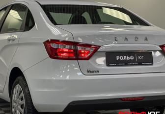 Подержанный автомобиль LADA (ВАЗ) Vesta Sedan 2021 года (20 фото)