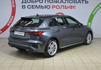 Подержанный автомобиль Audi A3 Sedan 2021 года (4 фото)