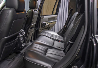 Подержанный автомобиль Land Rover Range Rover 2008 года (10 фото)