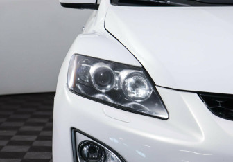 Подержанный автомобиль Mazda CX-7 2011 года (7 фото)